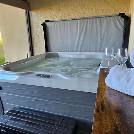Villa Cliff Views - Hot Tub - Sups - Boat Parking - Sleeps 16 Page Exterior foto