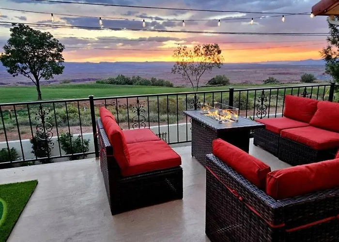Cliff Views - Hot Tub - Sups - Boat Parking - Sleeps 16
