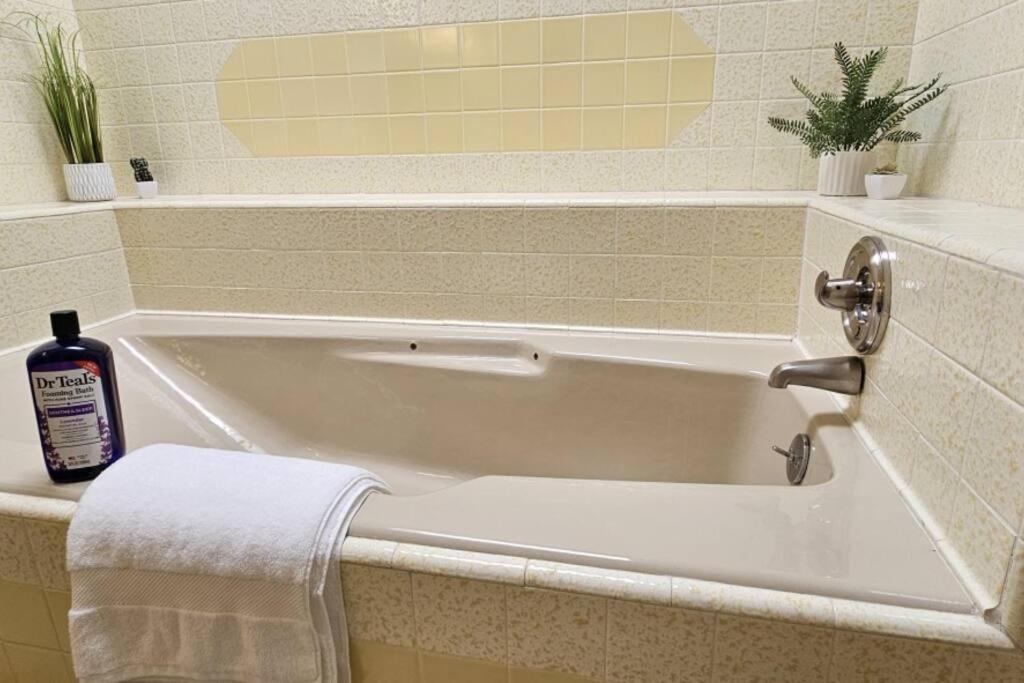 Hébergement de vacances Cliff Views - Hot Tub - Sups - Boat Parking - Sleeps 16 Page