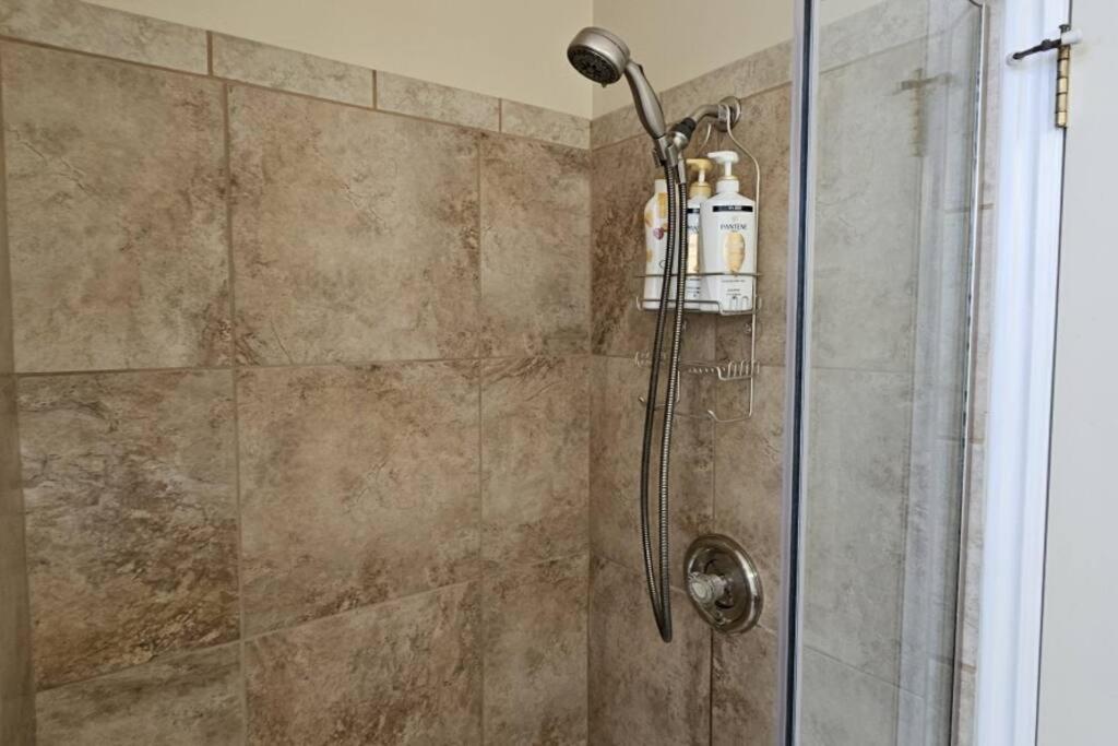 Cliff Views - Hot Tub - Sups - Boat Parking - Sleeps 16 *